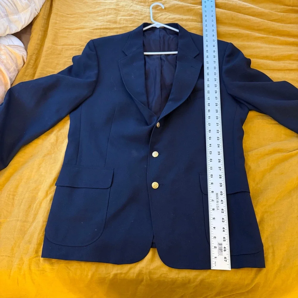 Orvis Mens Navy Blue 3 Button Blazer Gold Crest Buttons Made in USA 46L
